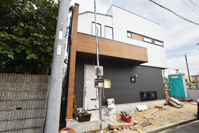 西宮市神園町新築一戸建て│4KLDK＋駐車2台可（制限有）の外観|阪急神戸線「苦楽園口」駅徒歩9分×敷地面積34坪超の新築戸建が誕生いたします♪
耐震等級3取得で家族で安心して暮らせるお家です！