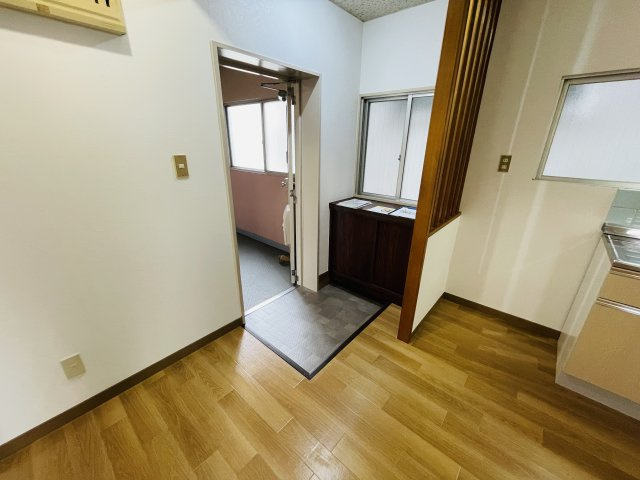 羽黒第二ビルの玄関