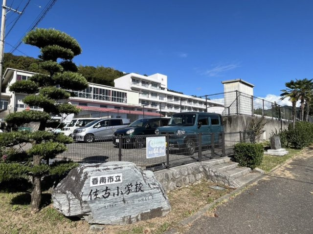 香南市野市町大谷A号地　売地（建築条件付き）の周辺|佐古小学校
