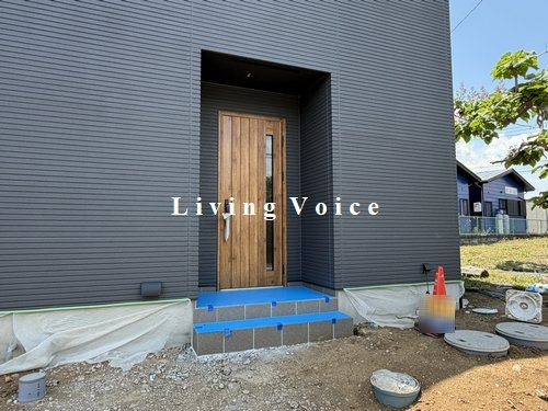 【エントランス】 | 【仲介手数料０円】厚木市上荻野　新築一戸建て | 厚木市上荻野　新築一戸建て