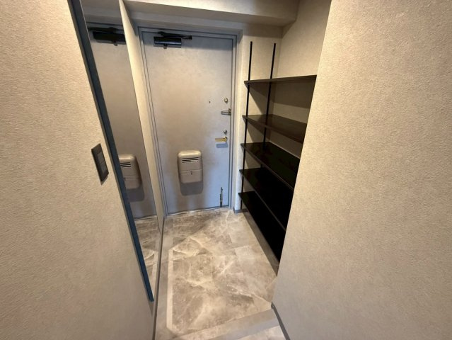 ルモン奈良大森の玄関