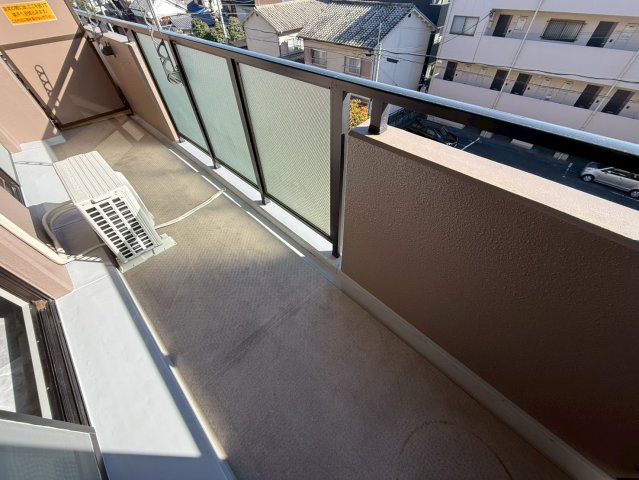 ルモン奈良大森のバルコニー