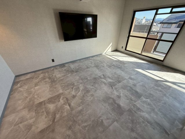 ルモン奈良大森の居間・リビング