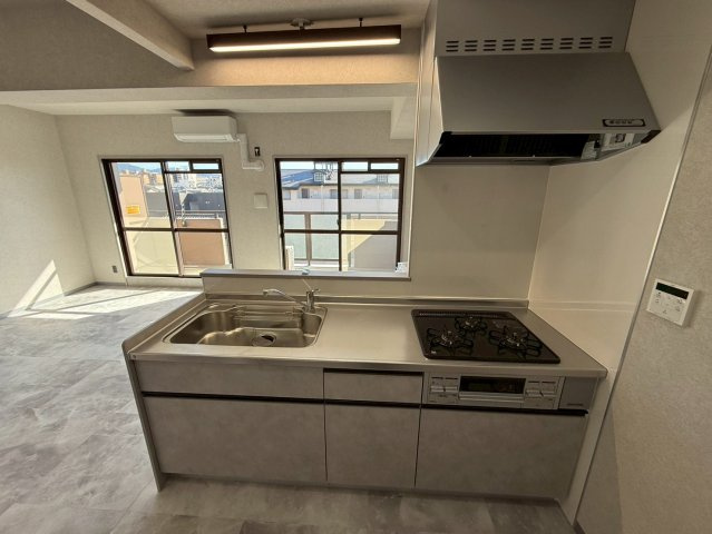 ルモン奈良大森のキッチン