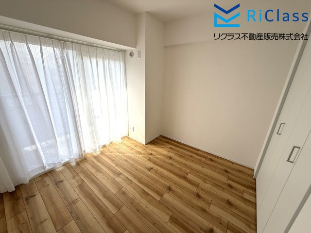 朝日プラザ湊川の洋室|個人の部屋や寝室として使える洋室です