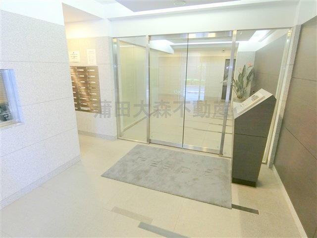 レジデイア蒲田Ⅱのエントランス