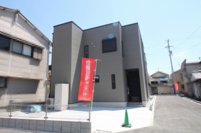 南国市後免町　新築戸建　2号棟　（全3区画）の外観|建築中