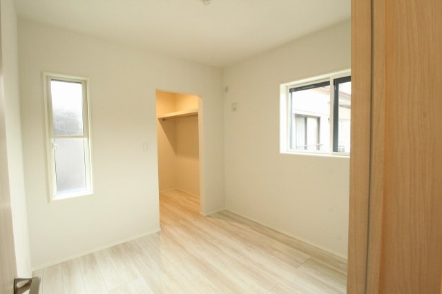 南国市後免町　新築戸建　2号棟　（全3区画）の洋室|2Ｆ　北東の部屋　4.5帖+WIC