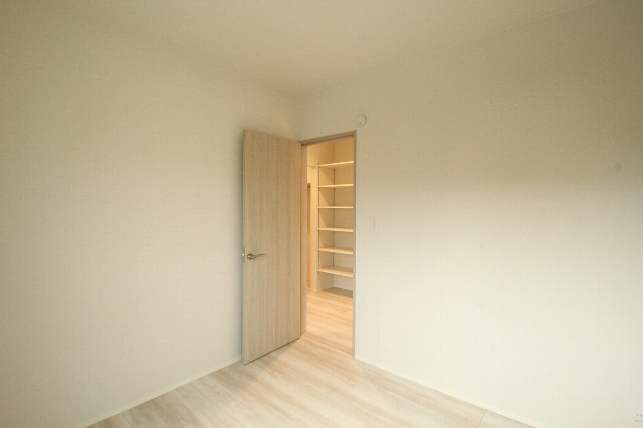 南国市後免町　新築戸建　2号棟　（全3区画）の洋室|2Ｆ　北の部屋　4.5帖+WIC