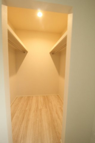 南国市後免町　新築戸建　2号棟　（全3区画）の収納|2Ｆ　北東の部屋　4.5帖+WIC