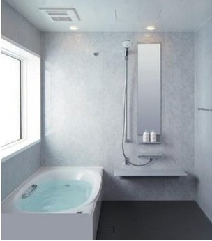 南国市後免町　新築戸建　2号棟　（全3区画）の浴室|広さは１坪タイプ。浴室乾燥機は、衣類の乾燥や、湿気を排しカビ防止に大活躍。冬季のヒートショック防止にも 役立ちます（画像はイメージ）