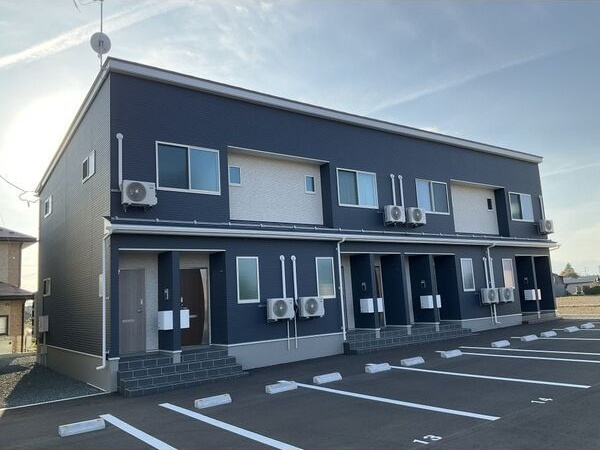 ヴィラージュ海老島Bの外観