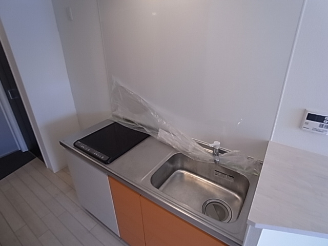 神戸市須磨区須磨浦通６丁目のアパートのキッチン|システムキッチン（ＩＨ２口）