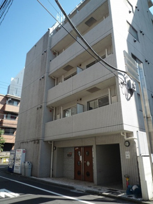 【外観】 | グランヴァン東中野 | 鉄筋コンクリート造のがっちりとした建物。