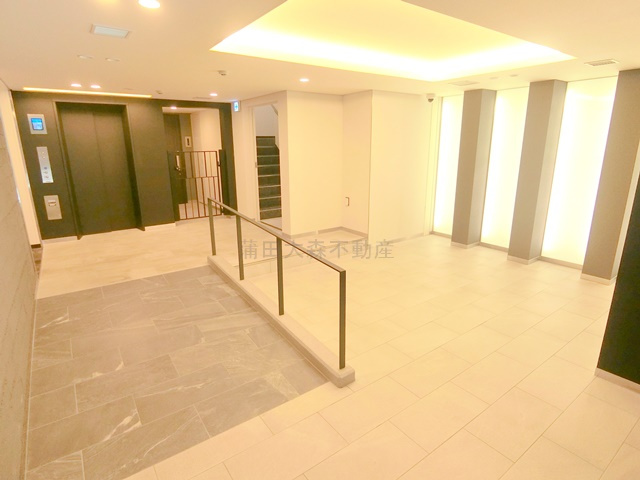 ベルファース大森山王のエントランス