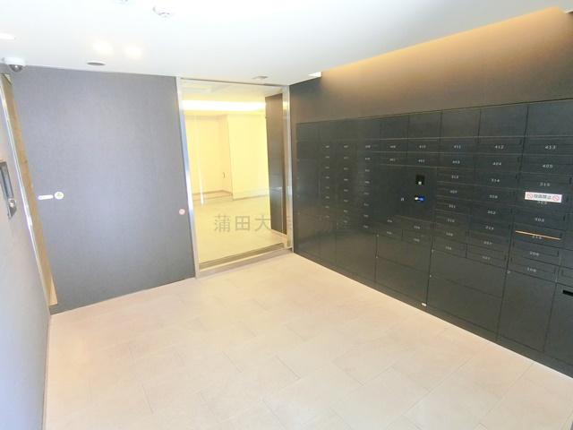 ベルファース大森山王のエントランス|宅配BOXメールBOX