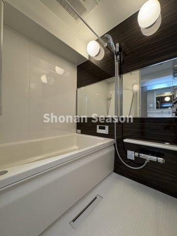 【浴室】 | 浴室乾燥機・追い焚き機能を備えた、設備充実の浴室です♪