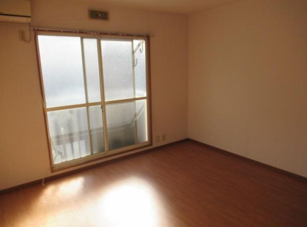 さいたま市浦和区仲町１丁目のハイツの居間・リビング|別室参考写真です。