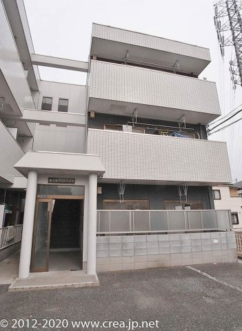 第二ホワイトハイツのエントランス