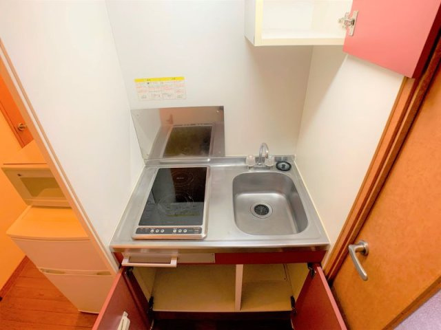 レオパレス御井のキッチン|設備・仕様は号室により異なる為、現況を優先致します。