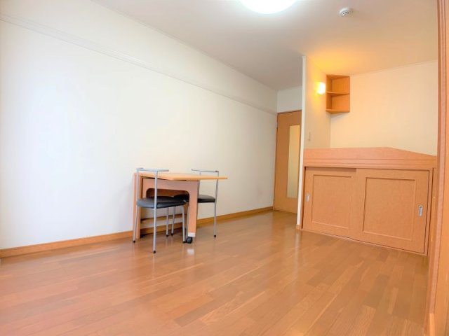 レオパレス御井の居間・リビング|設備・仕様は号室により異なる為、現況を優先致します。