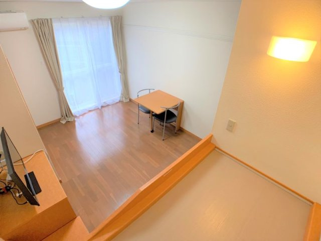 レオパレス御井の居間・リビング|設備・仕様は号室により異なる為、現況を優先致します。