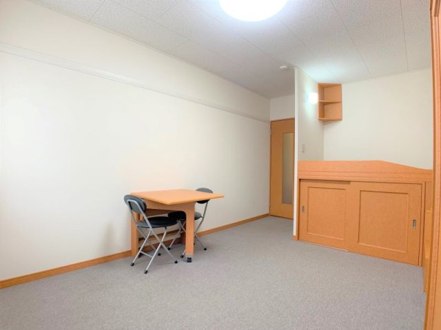 レオパレス御井の居間・リビング|設備・仕様は号室により異なる為、現況を優先致します。