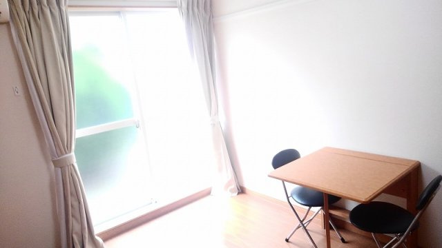 レオパレスＭＯＲＩ・Ａの居間・リビング|設備・仕様は号室により異なる為、現況を優先致します。