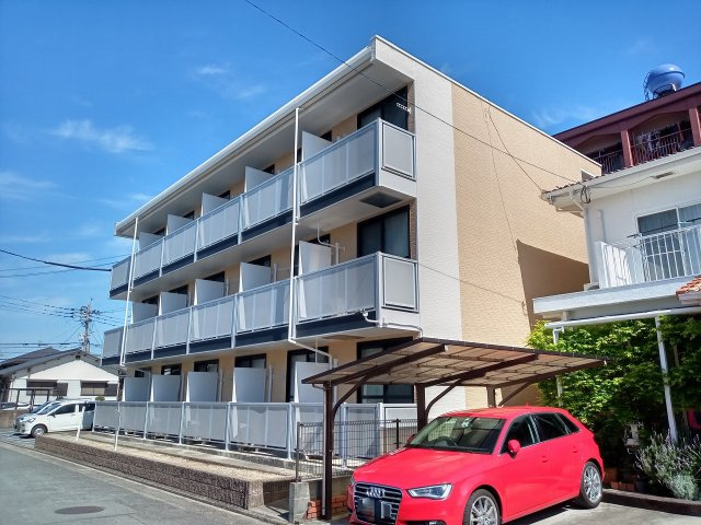 レオパレスひまわりの外観|２０２３年4月に外壁塗装致しました