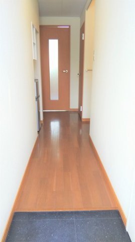 レオパレスアルビレオＡの玄関|設備・仕様は号室により異なる為、現況を優先致します。