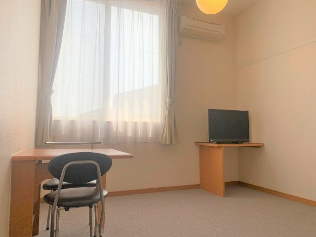 レオパレスアプリコット・インの居間・リビング|設備・使用は号室により異なる為、現況を優先致します。