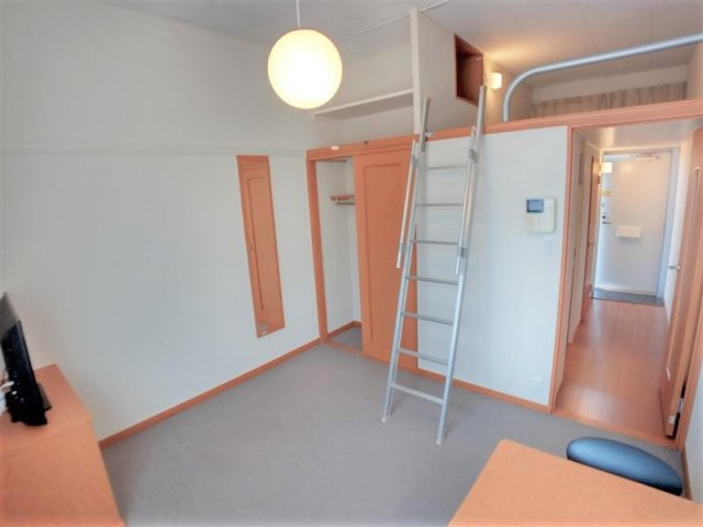 レオパレスルアンパバーンの居間・リビング|設備・仕様は号室により異なる為、現況を優先致します。