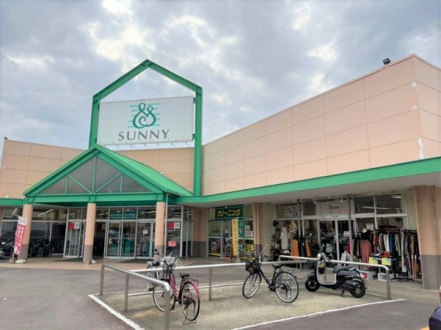 レオパレスクレインの周辺