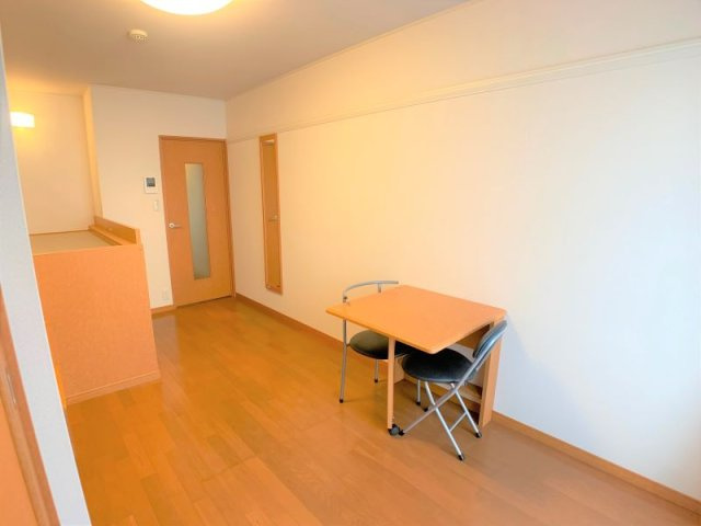 レオパレスクレインの居間・リビング|設備・仕様は号室により異なる為、現況を優先致します。