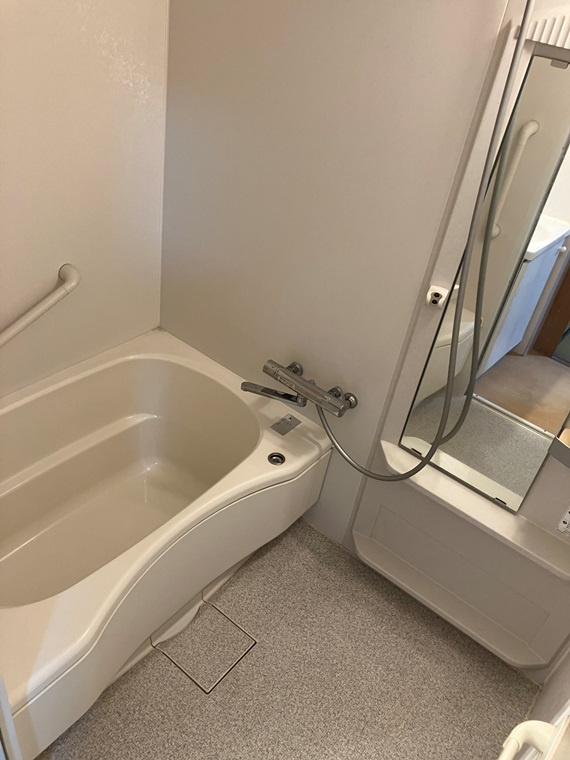 中野坂上マンションの浴室