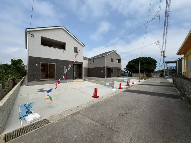 ♥♥糸満市福地第2－①号棟（全4棟）の前面道路含む現地写真