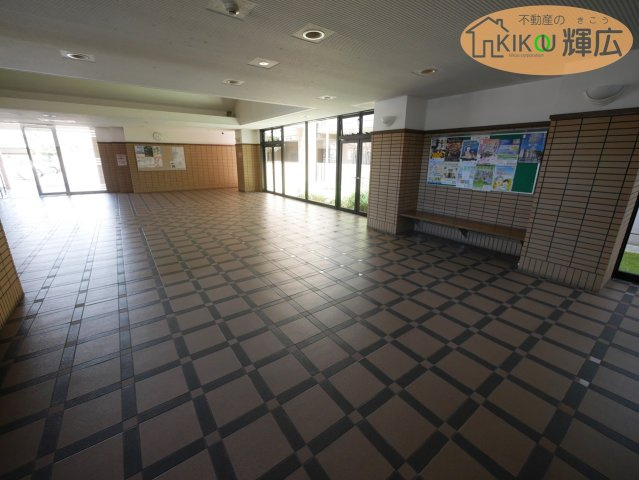 【エントランス】 | グローバル姫路中地　7階