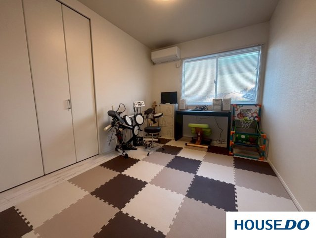 築浅物件　佐野市田沼町の洋室