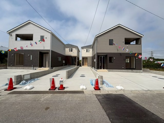 ♥♥糸満市福地第2－③号棟（全4棟）の前面道路含む現地写真