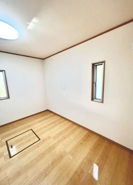 柏森字御字神戸建の寝室