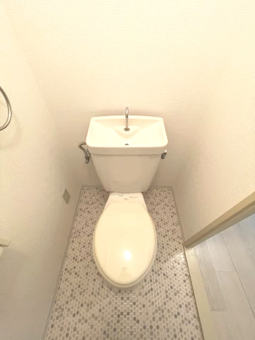 コーポグランディールのトイレ|イメージとして同建物他部屋を表示しています