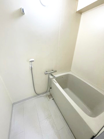 コーポグランディールの浴室|イメージとして同建物他部屋を表示しています