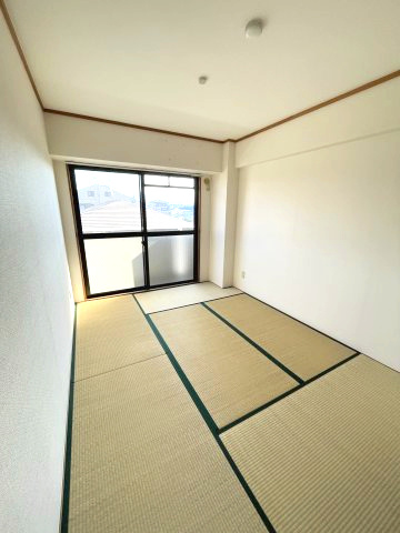 コーポグランディールの和室|イメージとして同建物他部屋を表示しています