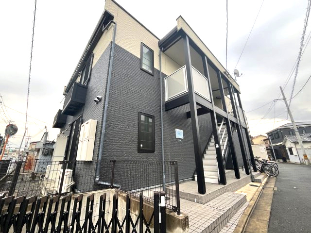 レオパレスナカトミの外観