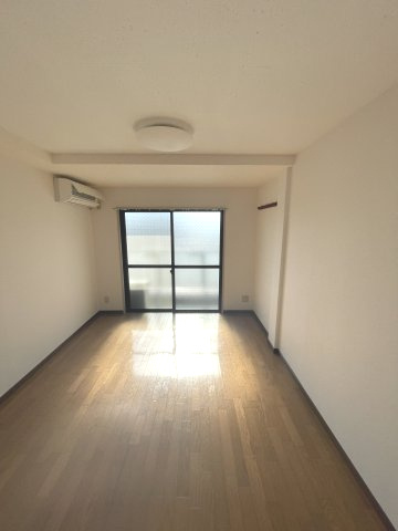 末広マンションの居間・リビング