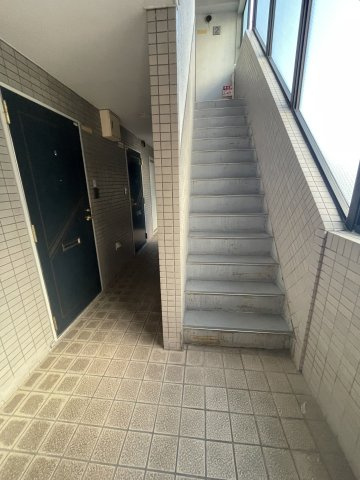 末広マンションのロビー