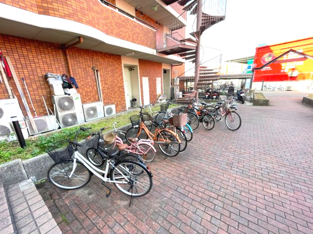 ピュアネスDoiの駐車場