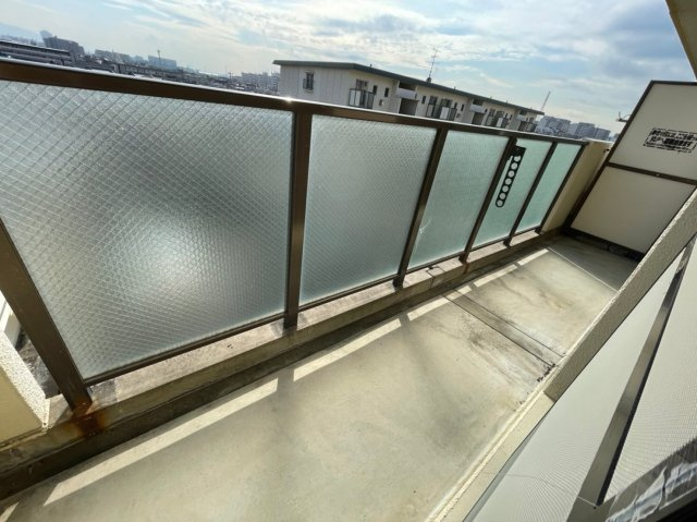 クレセントOSⅡのバルコニー