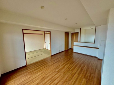 【居間・リビング】 | エバーランドシティ新泉北2番館