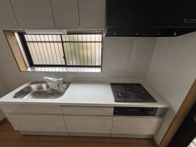  | 筑西市新治4LDK中古住宅 | 人造大理石調のキッチンです